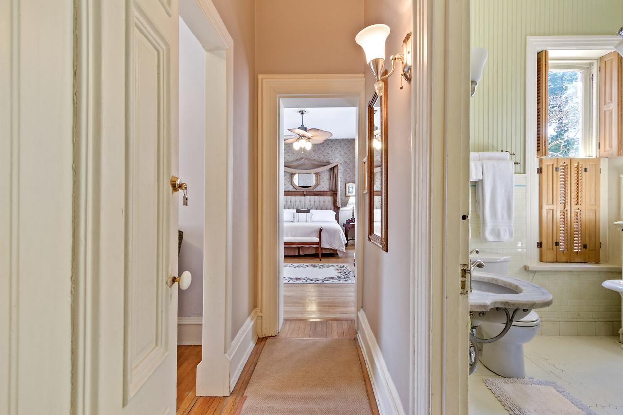 Lovelace Manor Bed And Breakfast Lancaster Buitenkant foto